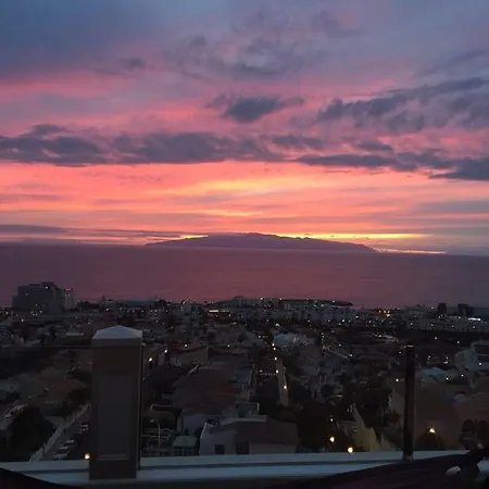 別荘 Chalet Costa Adeje Vista アデヘ